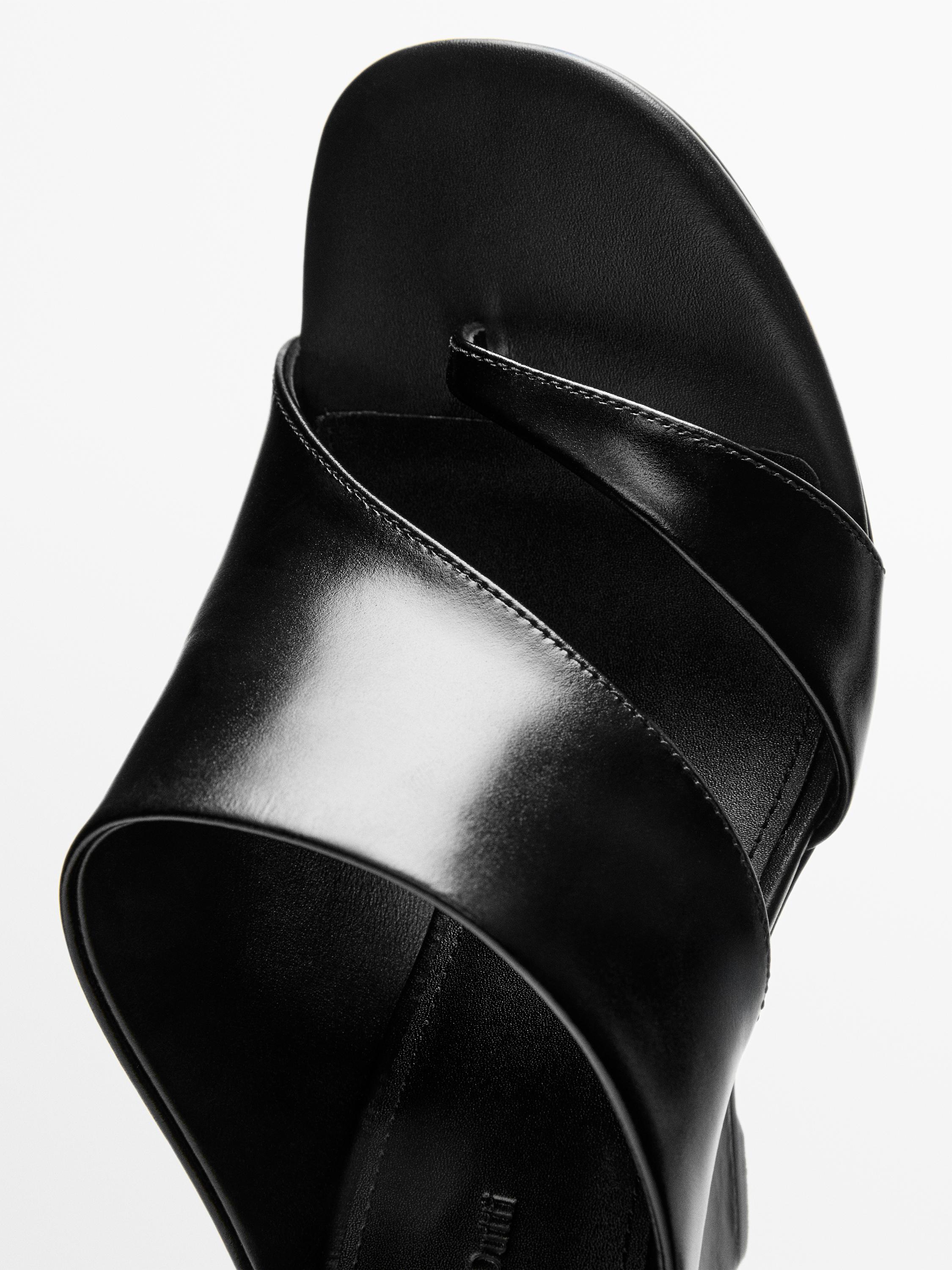 Leather wedge sandals